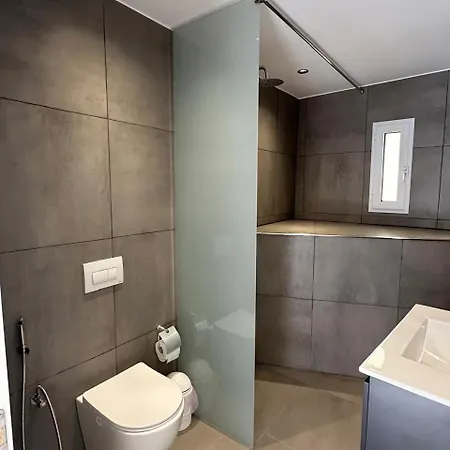 Marios Aparthotel *