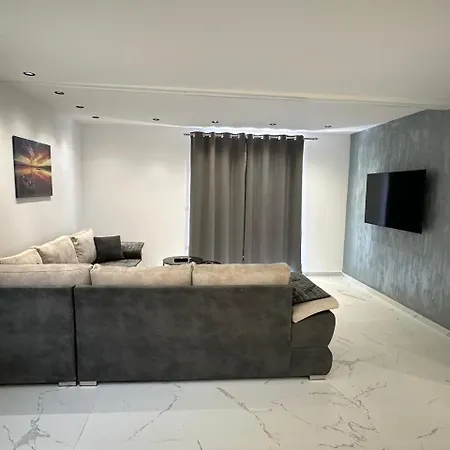 Apart Otel Mario Radhimë