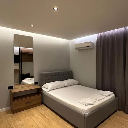 Apart Otel Mario Radhimë